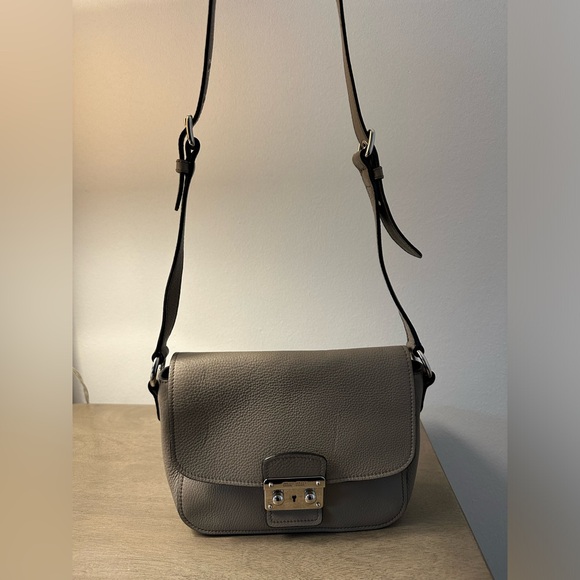 Miu Miu gray leather cross body messenger bag - Picture 4 of 6
